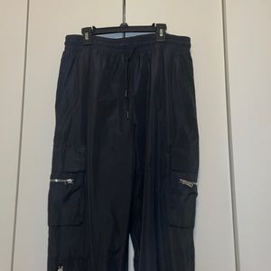 Baggy Joggers with Modern Pockets